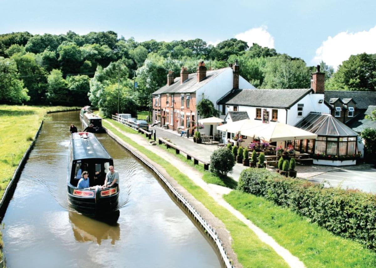 Rudyard Lake Lodges Exterior photo